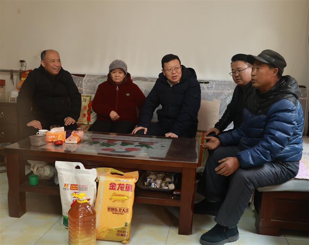 新春送溫暖 幫扶顯擔當！ 濟南產(chǎn)發(fā)集團走訪慰問“第一書記”幫扶村